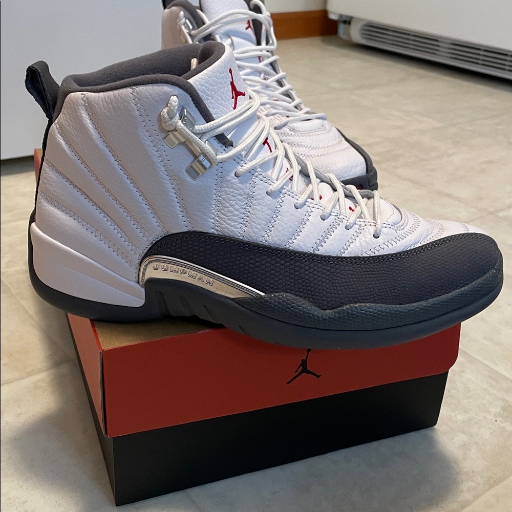 Nike Air Jordan 12 Retro men’s size 10 - Picture 3 of 16